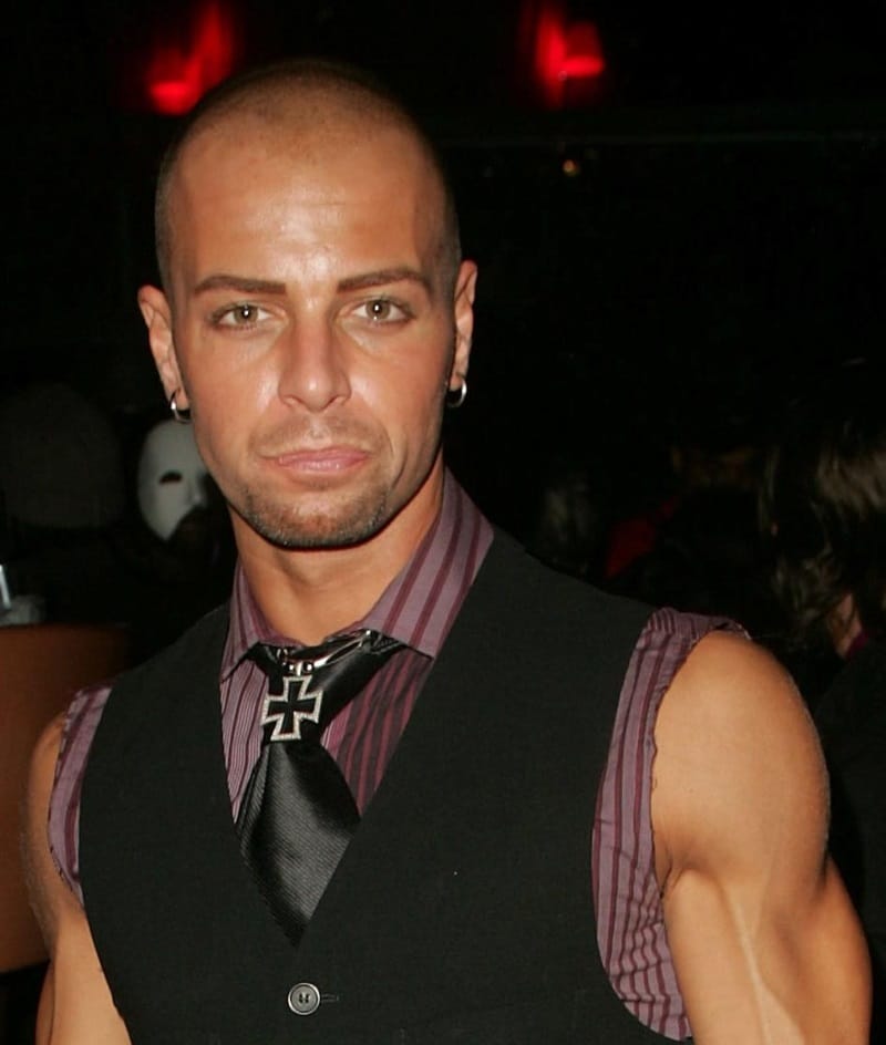 Joey Lawrence’s story of riches to rags is a tough one. 